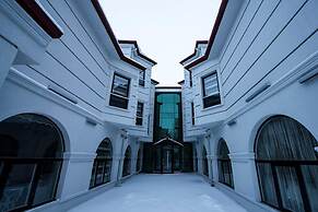 Kars-i Sirin Hotel