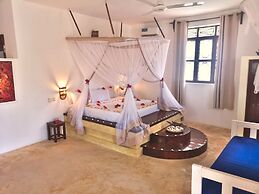 Moonshine Villa