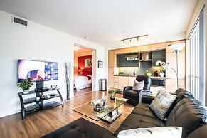 QuickStay - Ultra Luxury on Front St. (Union Station)