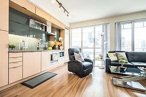 QuickStay - Ultra Luxury on Front St. (Union Station)