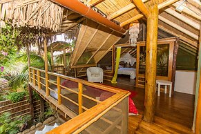 La Maison Eco House & Rooms