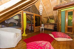 La Maison Eco House & Rooms