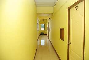 Nuttasit Apartment