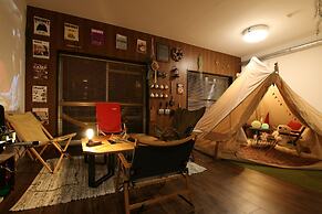 365BASE outdoor hostel