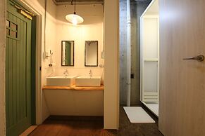 365BASE outdoor hostel