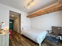 365BASE outdoor hostel