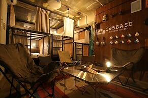 365BASE outdoor hostel