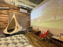 365BASE outdoor hostel