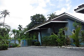 Arcadian Resort