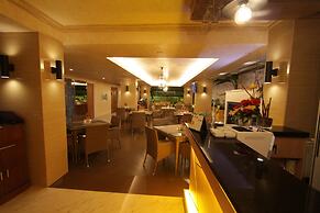 Best City Hotel