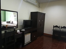 J Hotel