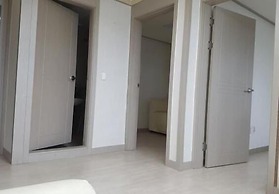 Woong House