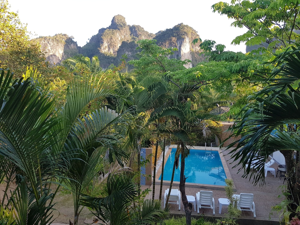 Real Relax Resort & Beauty Massage