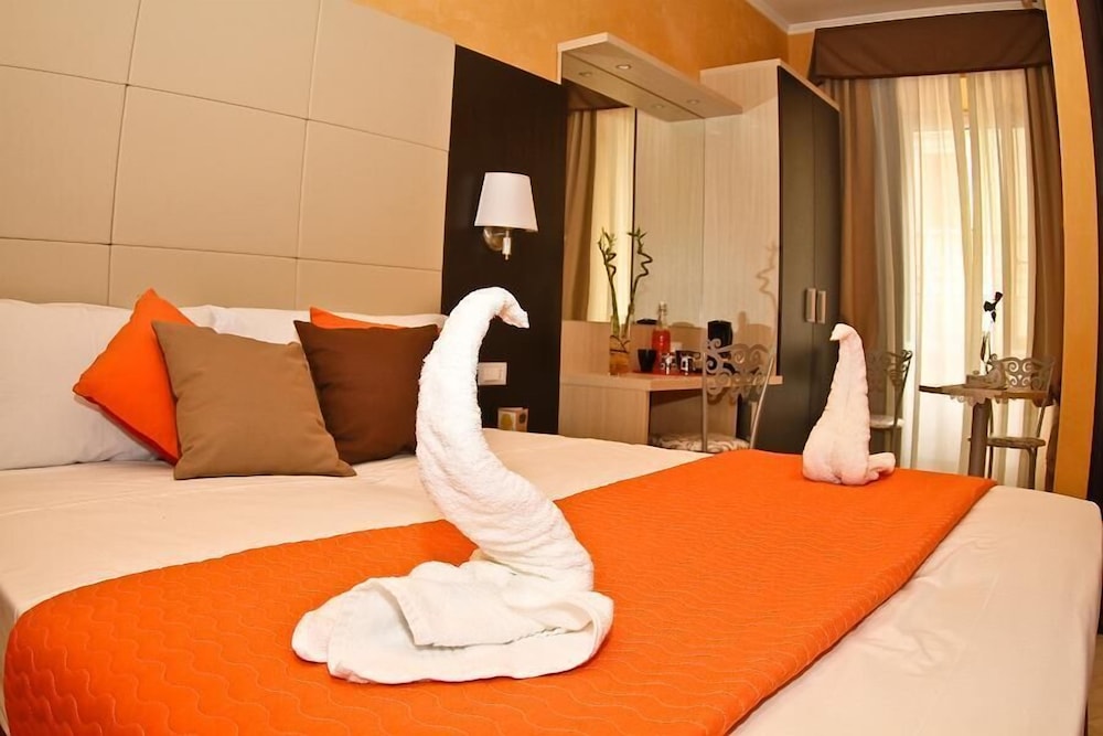 Candia Inn Vatican