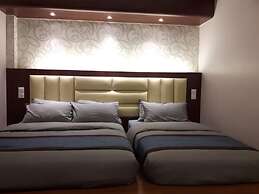 De Benz Inn