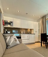 Levi Suites Levi Gold