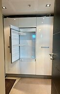 Levi Suites Levi Gold