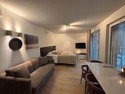 Levi Suites Levi Gold