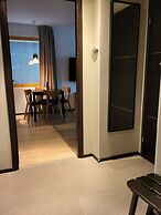Levi Suites Levi Gold