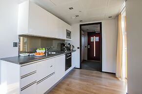 Levi Suites Levi Gold