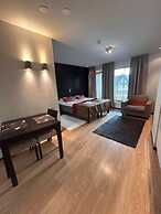 Levi Suites Levi Gold