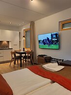 Levi Suites Levi Gold