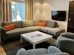 Levi Suites Levi Gold