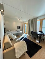 Levi Suites Levi Gold