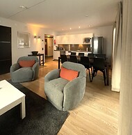 Levi Suites Levi Gold