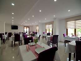 Defne Hotel