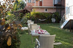 Defne Hotel