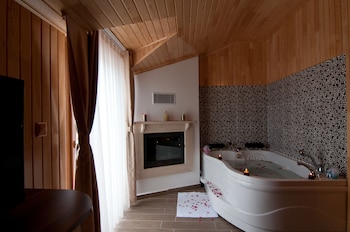 Defne Hotel