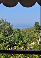 Tzivras Villa & Apartments