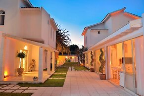 Villa Blanche Otel