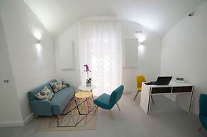 Dada Suite