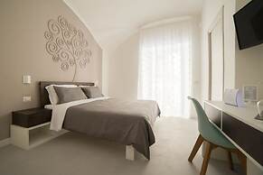 Dada Suite