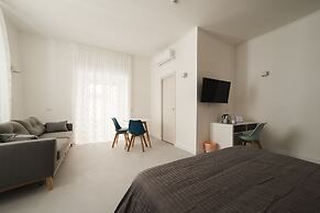 Dada Suite