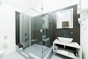 Dada Suite