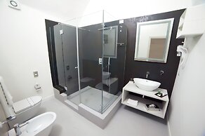 Dada Suite