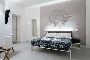 Dada Suite