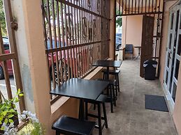 Midtown Guest House