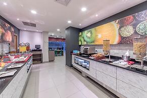 Novus Plaza Hodelpa