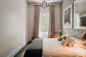 The Crafers Hotel