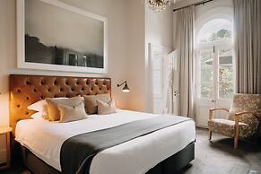 The Crafers Hotel