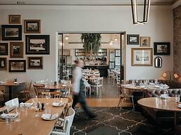 The Crafers Hotel