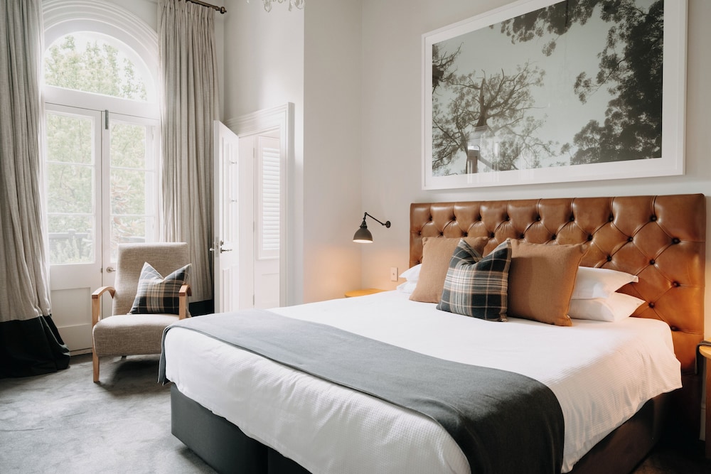 The Crafers Hotel
