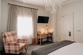 The Crafers Hotel