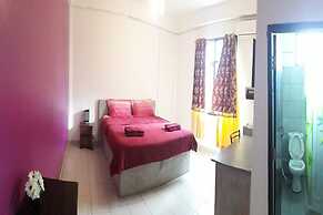 Sea & Sand Guesthouse and Restaurant