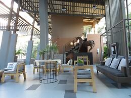 Baan Thew Lom By Woranan