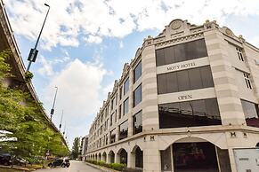 Moty Hotel